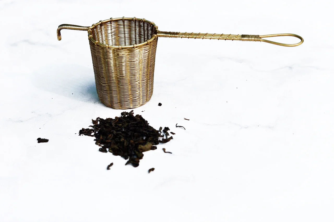 COLADOR DE LATÓN | Colador de té grande